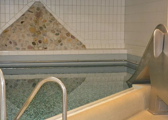 Ferienresidenz Chiemseestrand - 7 *